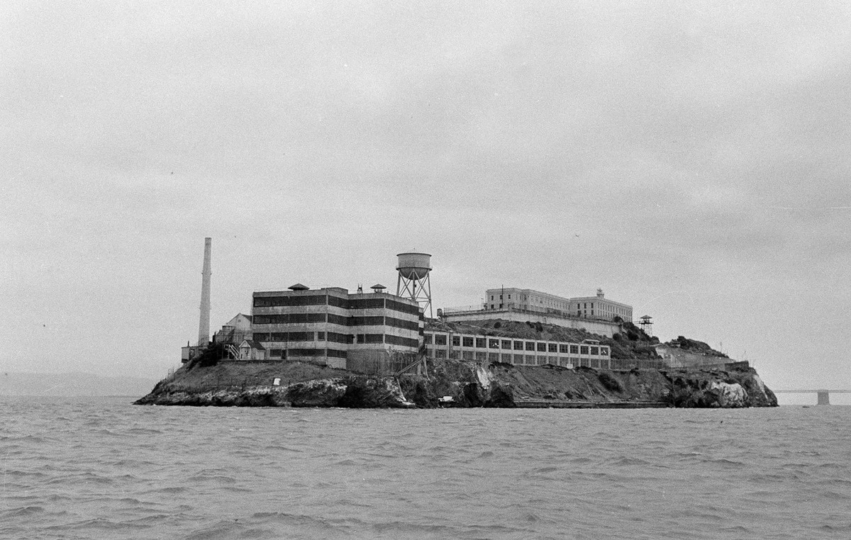 Alcatraz’s only survivor describes life in the infamous prison – Al Capone and escape attempts