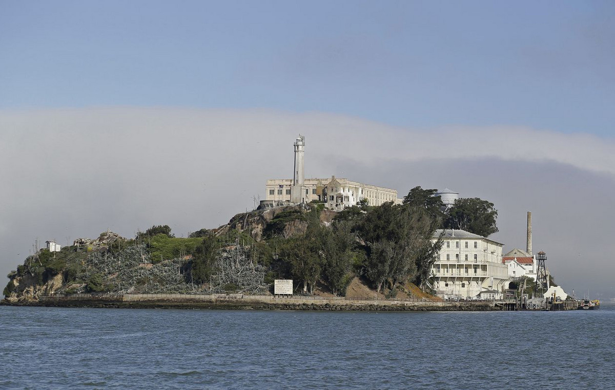 Trump’s order to reopen the infamous Alcatraz prison – wants to be driven there the most “violent” and “hypothesis” villains