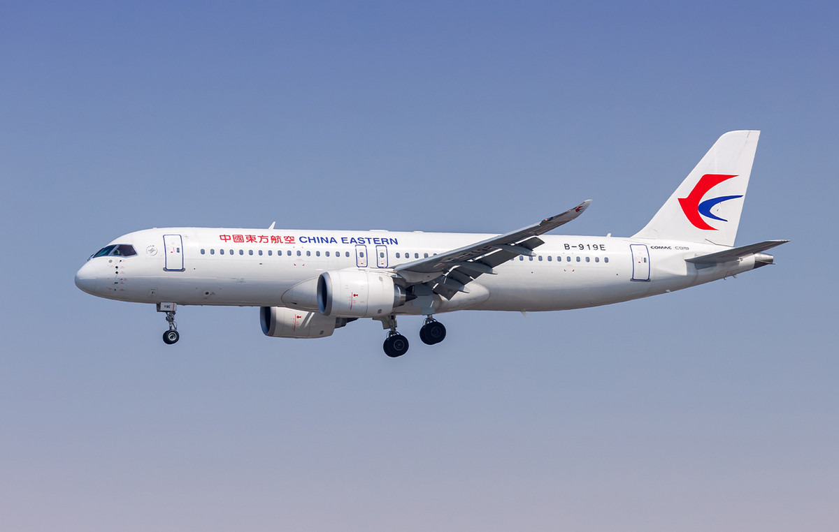 Chaos on a plane: passenger opens the danger exit door because ‘he wanted to get fresh air’