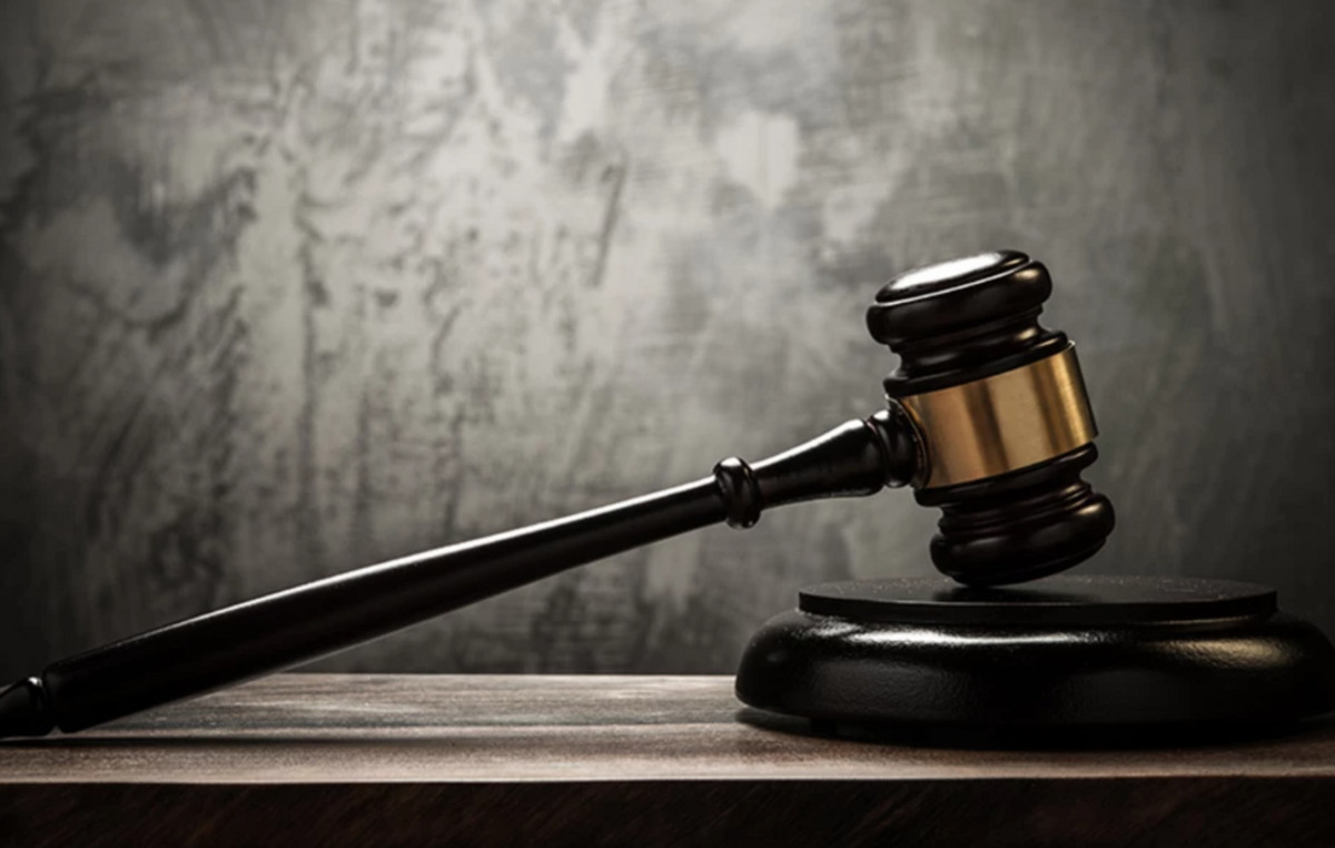 Lawyer killed his client to delay the trial for her divorce