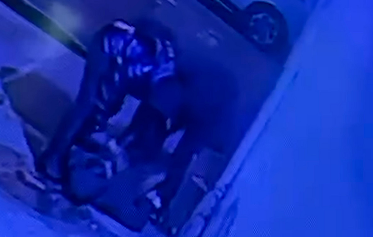 Hard video shows masked criminals kicking in the face police officer in brutal robbery