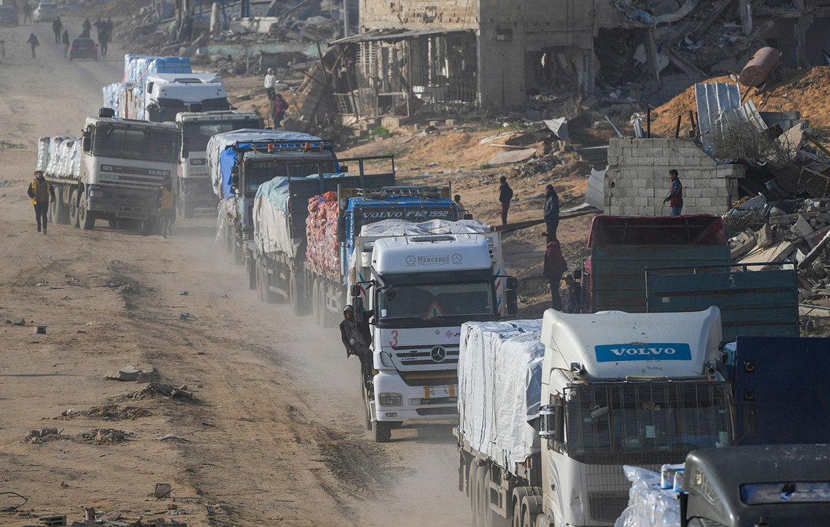 Bread and baby foods reach the most vulnerable residents of Gaza