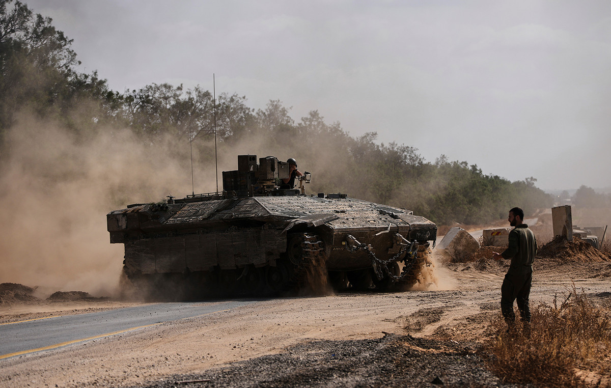 Israel says Hamas will either accept US proposal for a ceasefire in the Gaza Strip or will “disappear”