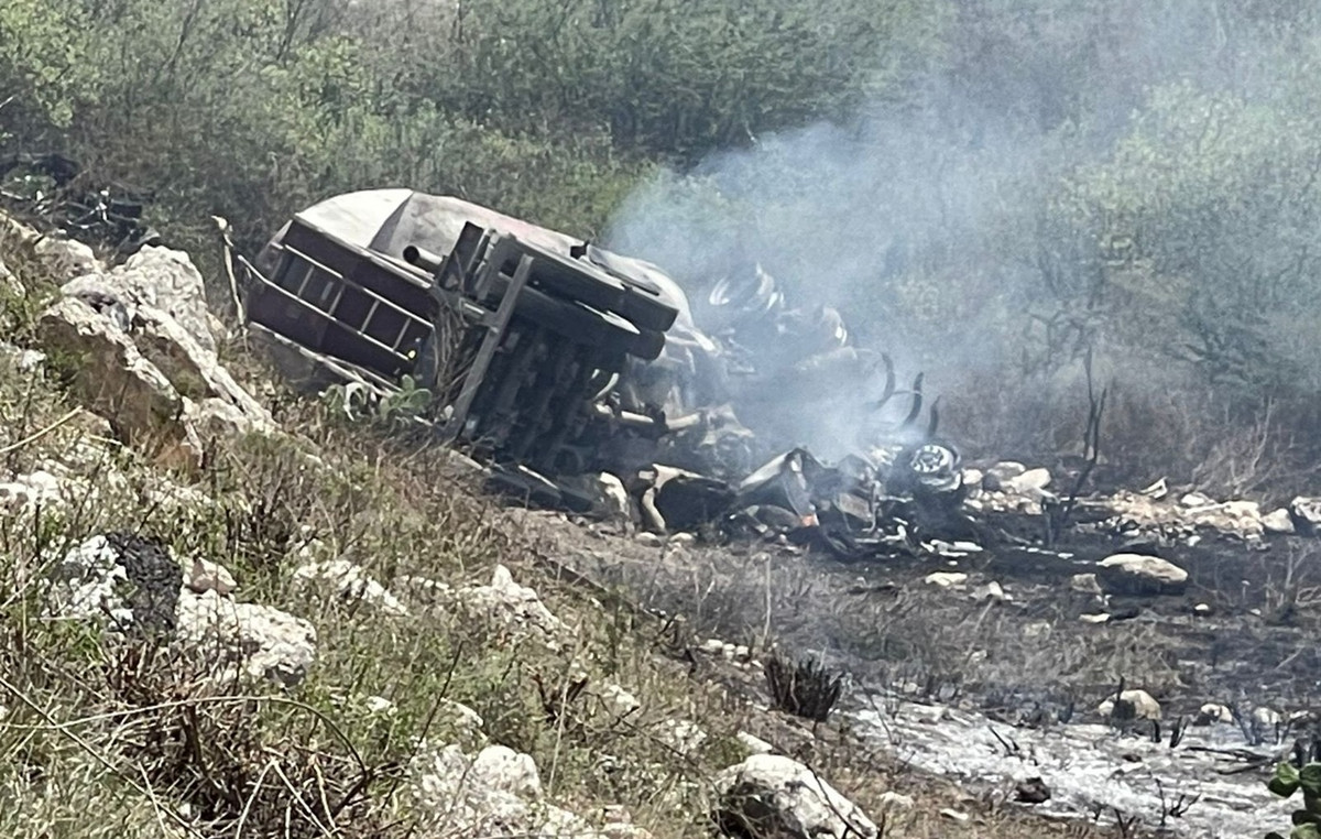 Tanker collided with bus and truck in Mexico – at least 21 dead