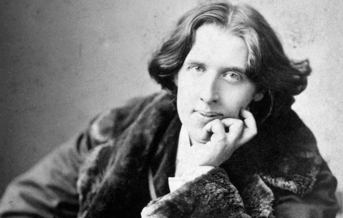 As of today May 25: Oscar Wilde is condemned for a love affair – “We are all in the mud, but some are looking at the stars” As of today May 25: Oscar Wilde is condemned for a love affair – “We are all in the mud, but some are looking at the stars”