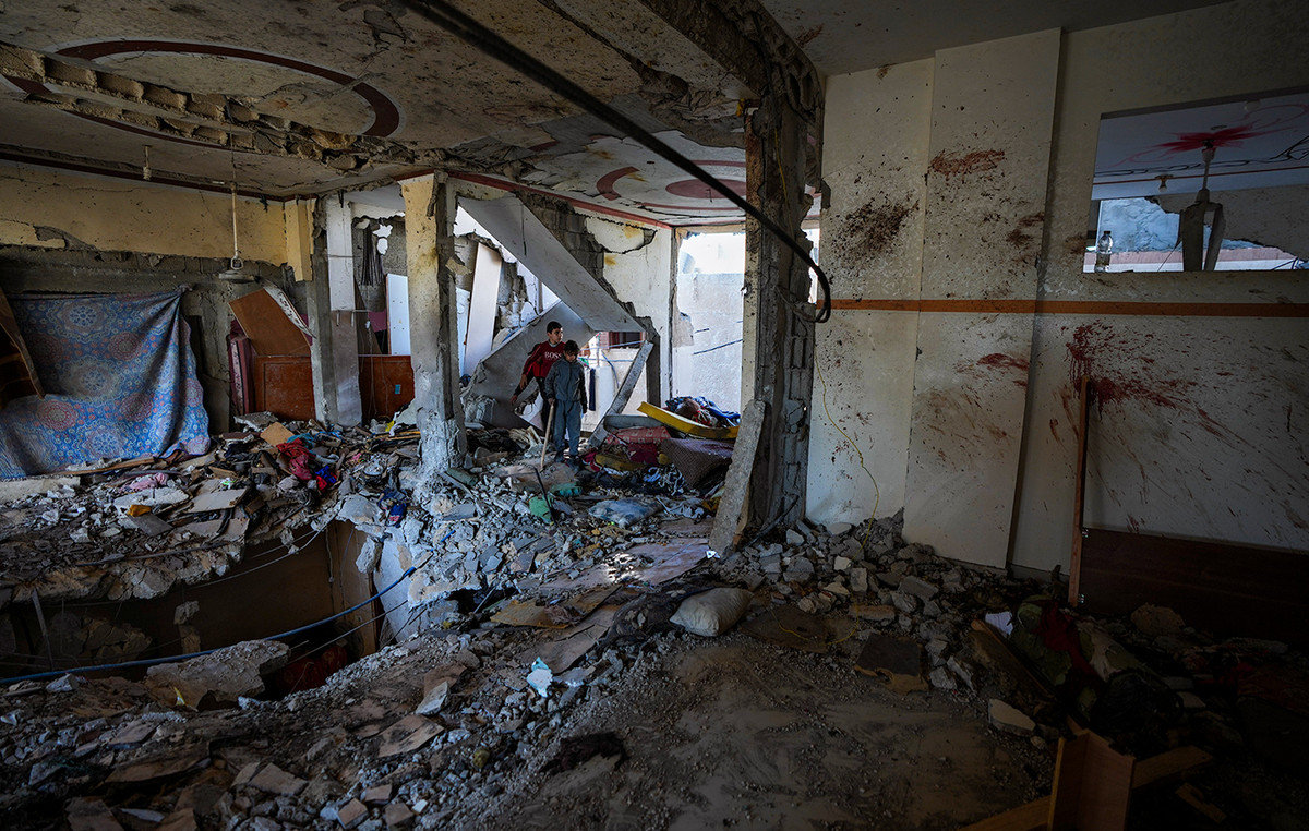 Fourteen people died of Israeli fire in the Gaza Strip