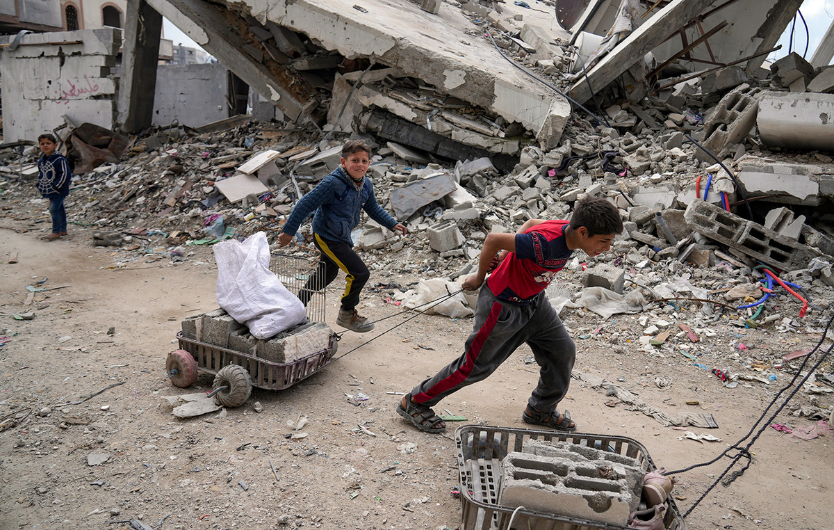 Kids-victims of war: abuses, recruitment, school bombs-2024 broke each record
