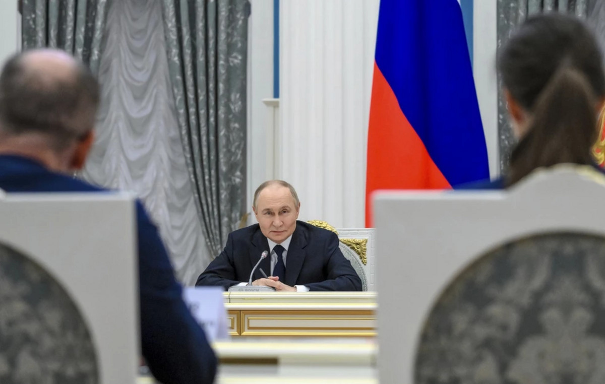 How the West supports Ukraine while paying billions in Russia How the West supports Ukraine while paying billions in Russia