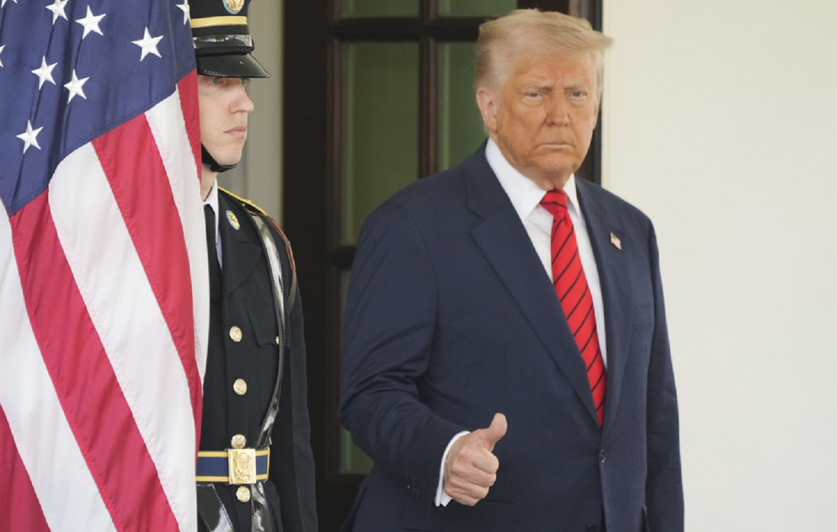 Trump: Houthi “capitulated” and US bombings in Yemen will stop immediately