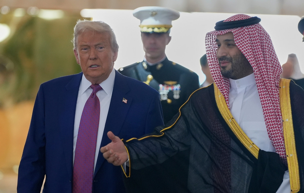 Donald Trump started his visit to Gulf Countries – Saudi Arabia’s first stoppage
