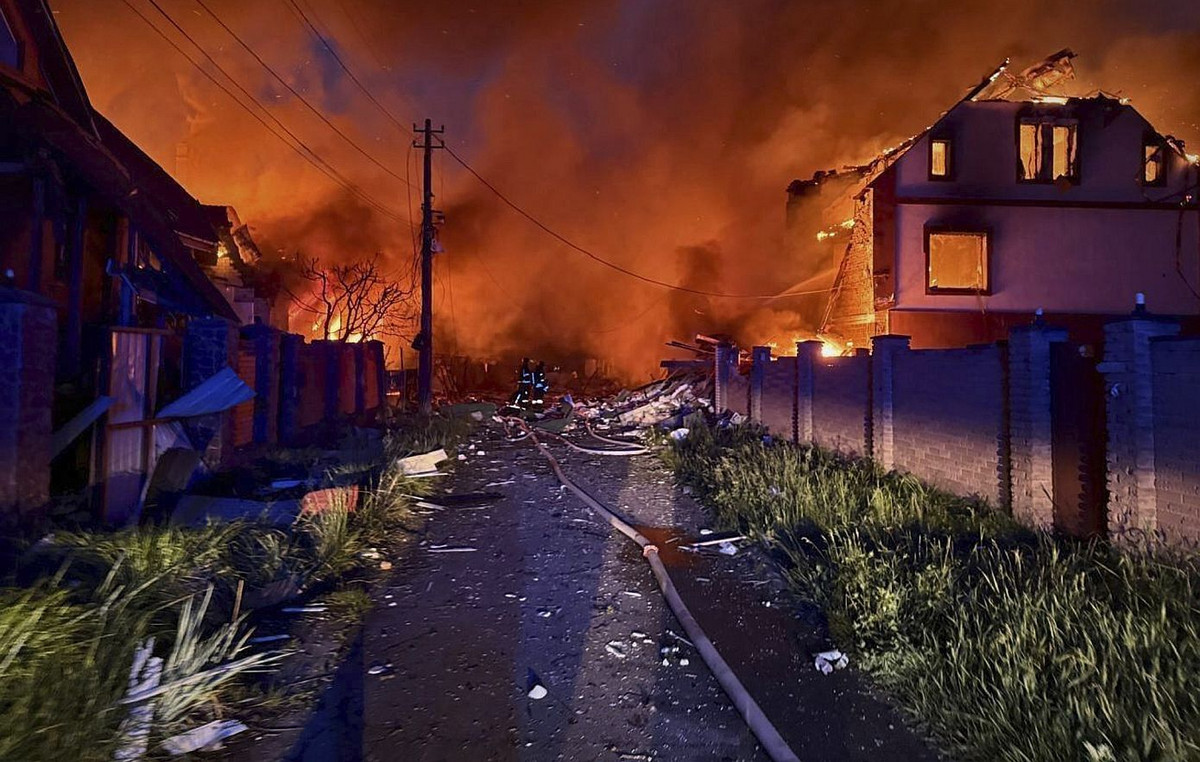 War in Ukraine: Invisible the Path of Peace – Strange Trump’s silence War in Ukraine: Invisible the Path of Peace – Strange Trump’s silence