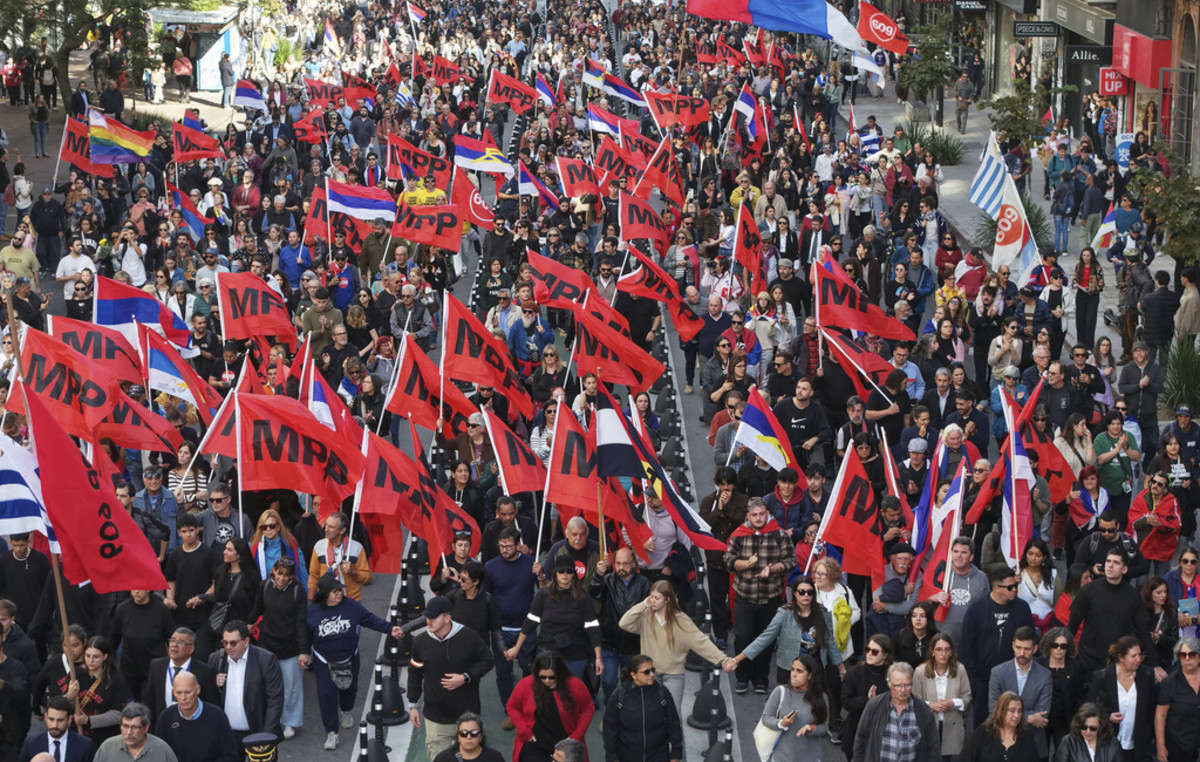 Crowds of people say goodbye to former President Muchika – with tears in the eyes of thousands of Uruguayans on the streets