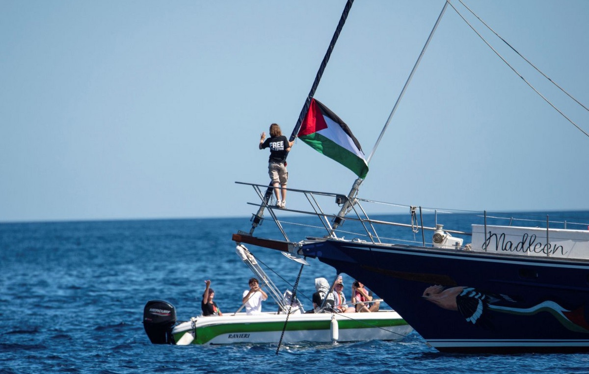Israeli army occupied Madleen heading to Gaza – occupants return to their countries