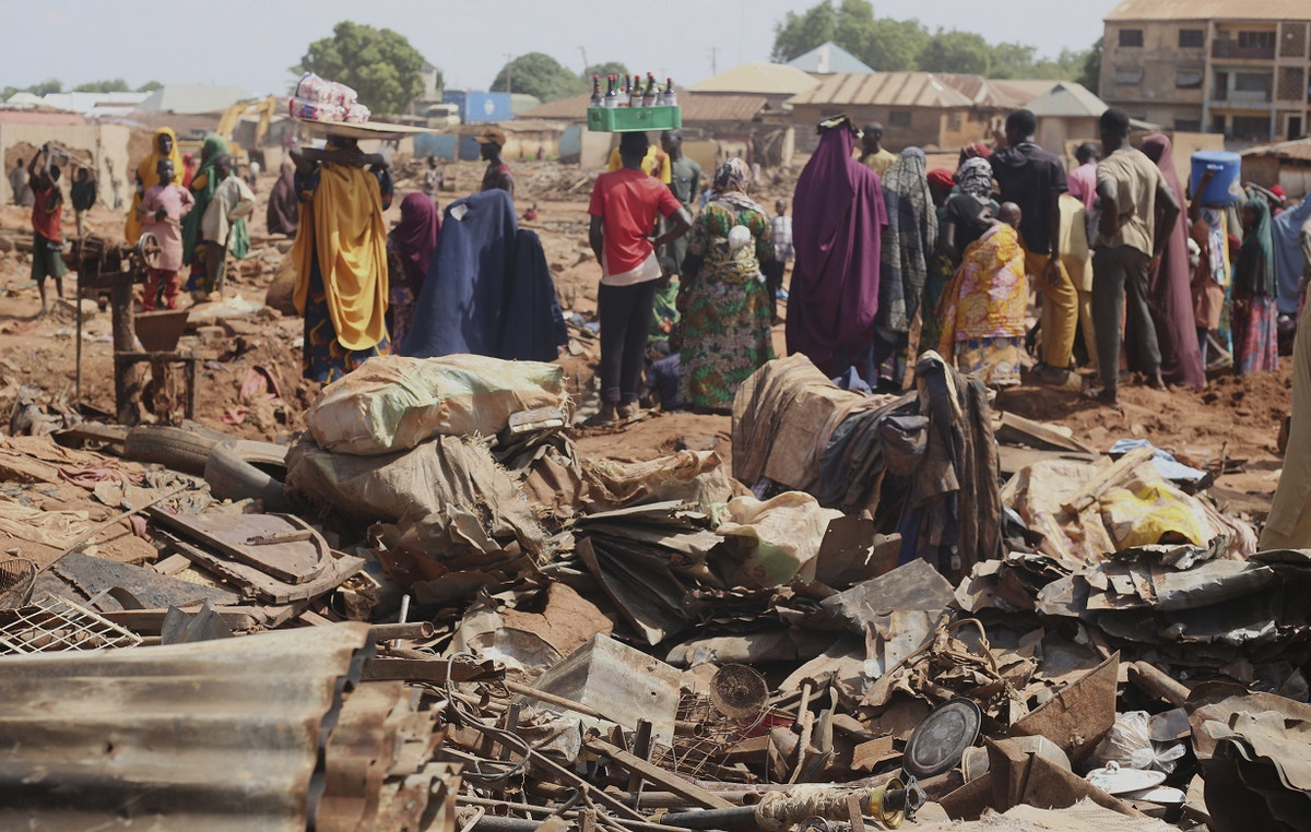 More than 200 dead in sweeping floods that hit Nigeria – hundreds of people are considered missing