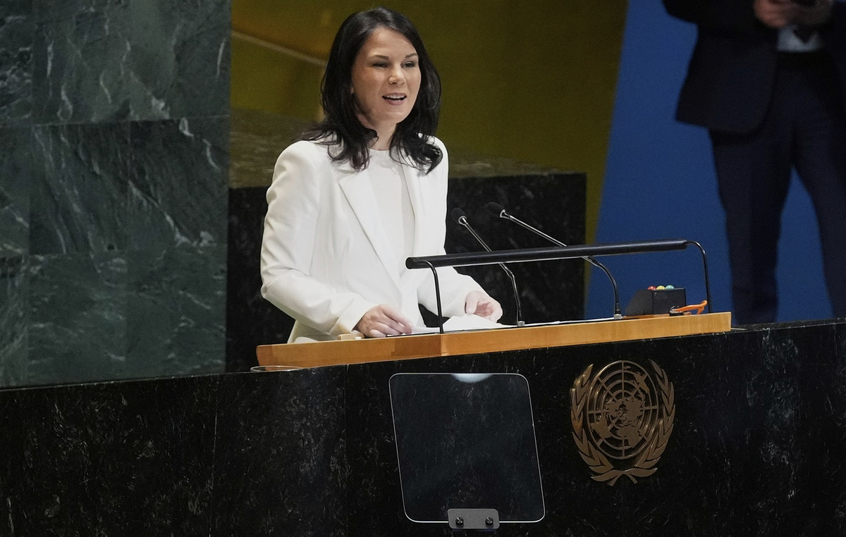 Analena Berbok leaves the German Parliament for the UN General Assembly presidency