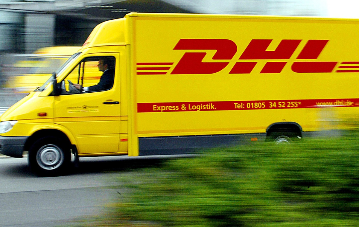 At least 12 injured by suspicious parcel at DHL distribution center in Germany