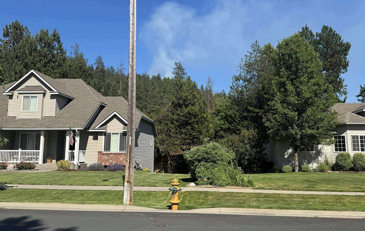 Deadly ambush against firefighters who went to fire fire in the US: man found dead with a gun on his side
