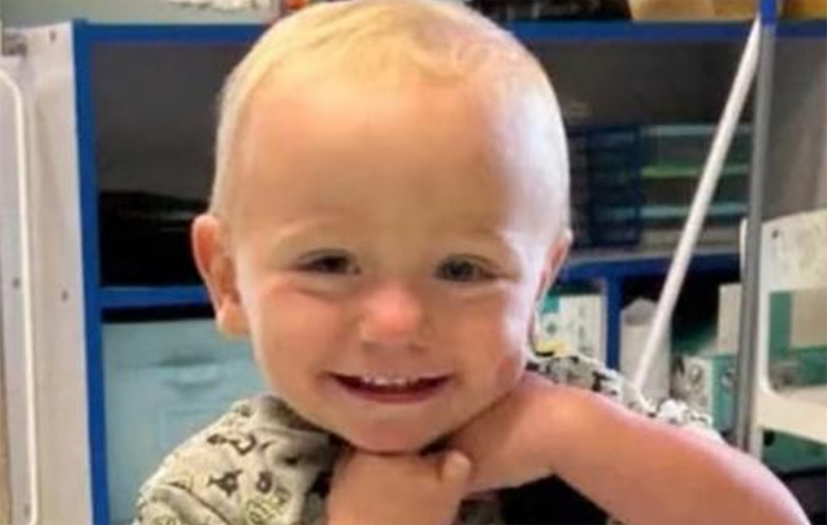 Father forgot the toddler in the car to drink beer – the child died and he went for a cocktail, along with friends