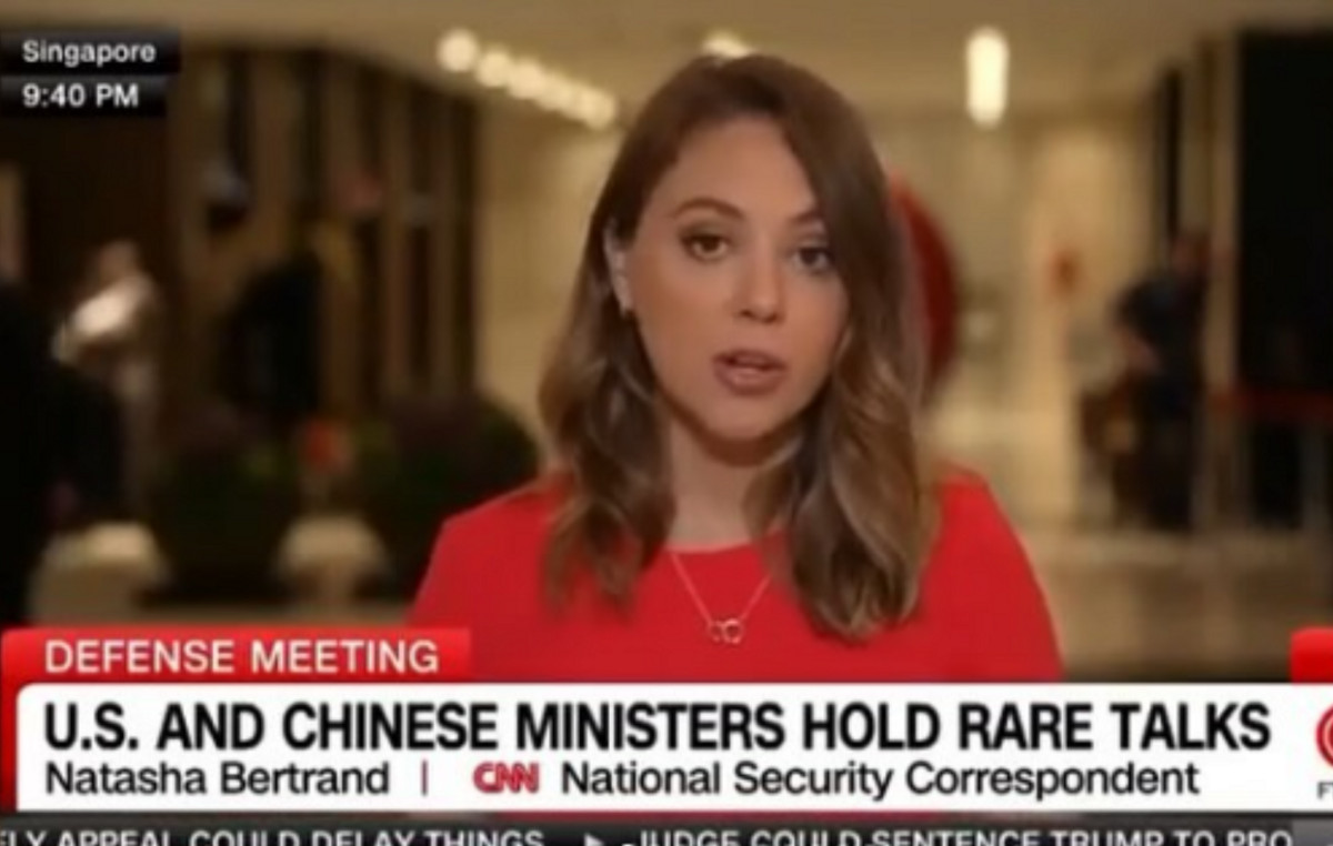 Natasha Bertrand: What is the journalist that Trump asked to be expelled “like a dog” from CNN