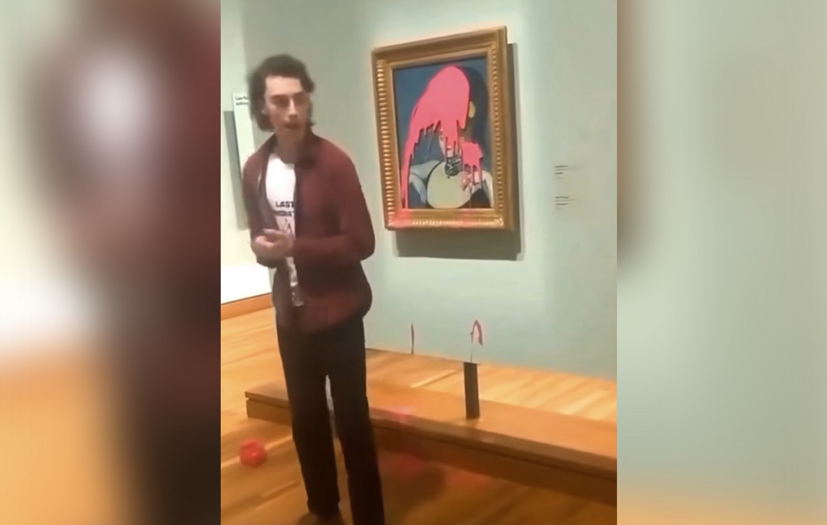 Climate activist threw pink paint on a Picasso table – “I do not destroy art, protect it”