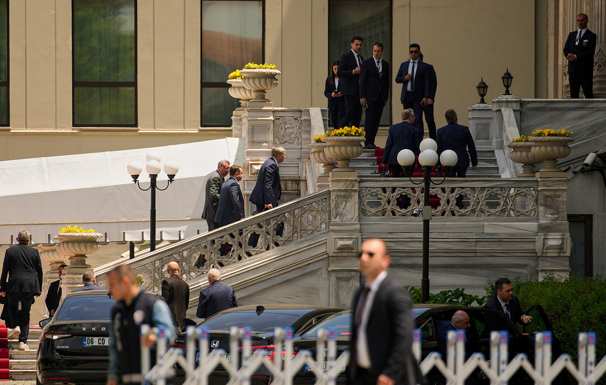 In Constantinople the Ukrainian and Russia Delegations for the second round of talks – the low expectations