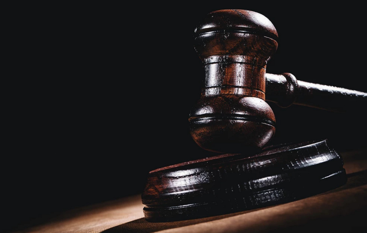 The wife of a Russian oligarch asks a British court to imprison him for unpaid costs The wife of a Russian oligarch asks a British court to imprison him for unpaid costs