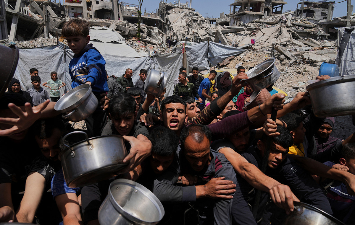 US supported institution closes its centers to distribute gaza assistance