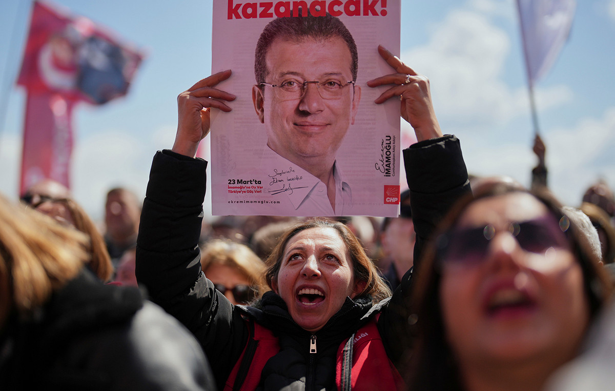 A seven -year prison sentence and civil rights deprivation of the prosecutor for Imoglou