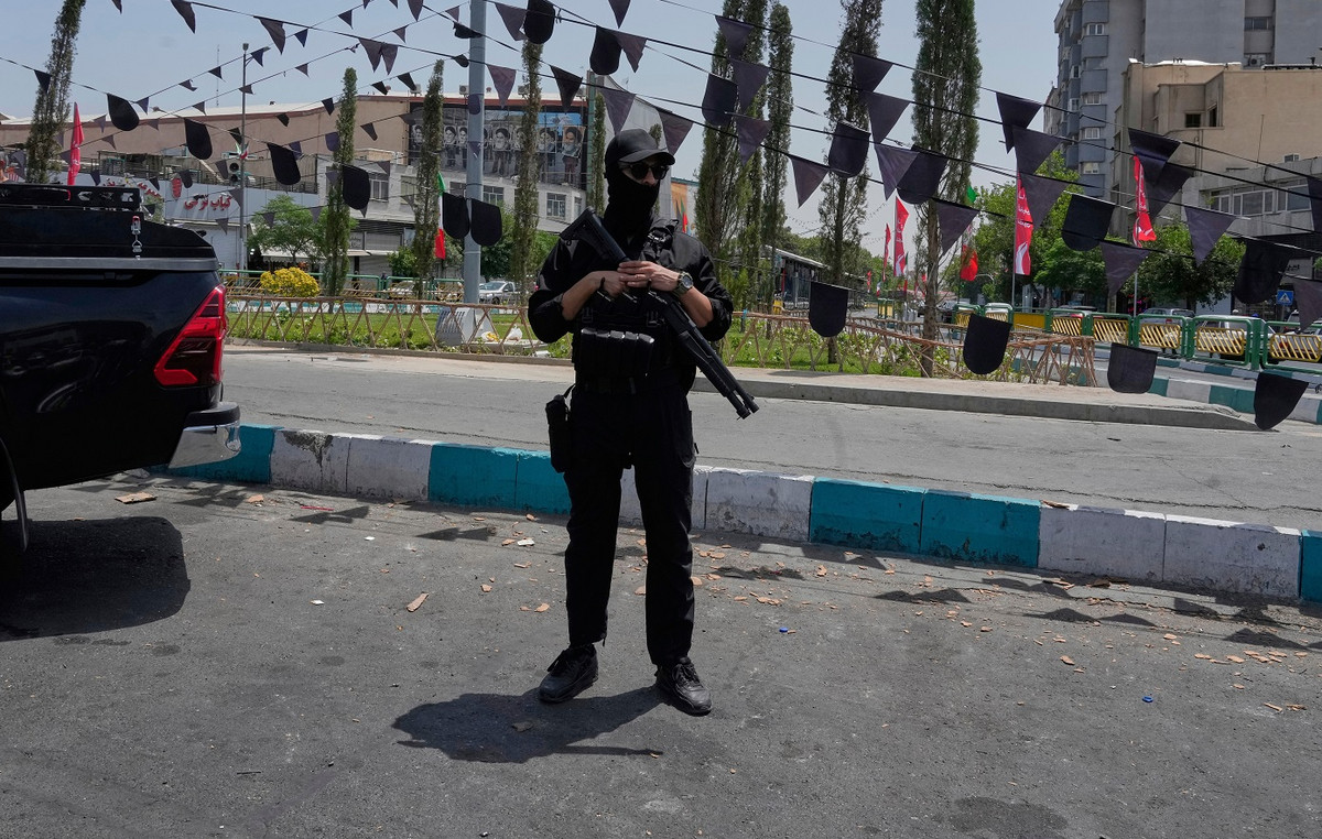 Dead police officer in jihadist attack in Iran – three perpetrators killed