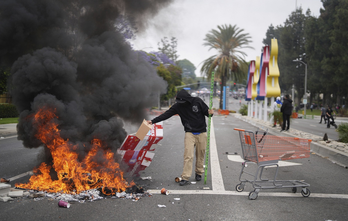 Trump Praise to National Guard for mobilization against demonstrations – Los Angeles mayor denies him