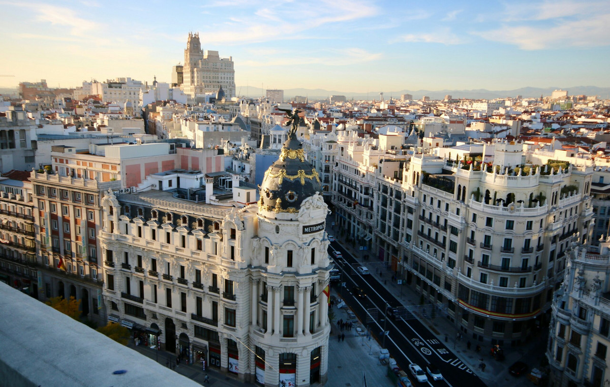 Spain relaxes the rules of visa acquisition for students cut by Trump