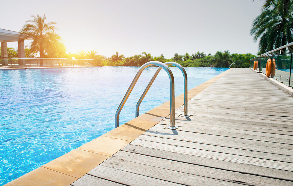 Municipality in Switzerland forbids foreigners to enter a public pool after harassment incidents