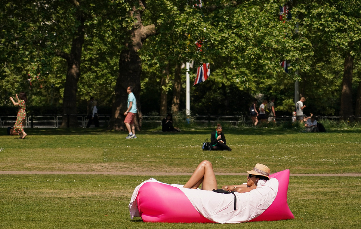Spring 2025 is the warmest ever recorded in the UK