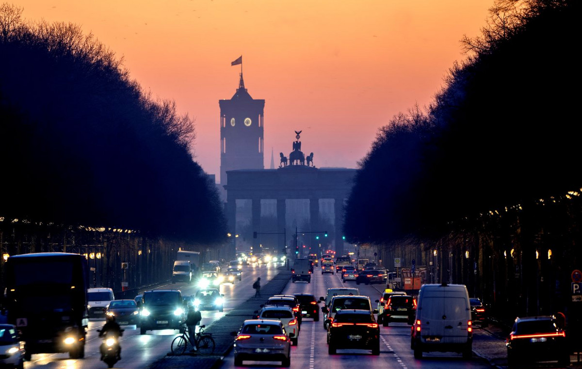 Half Germans believe Russia is a threat to their country