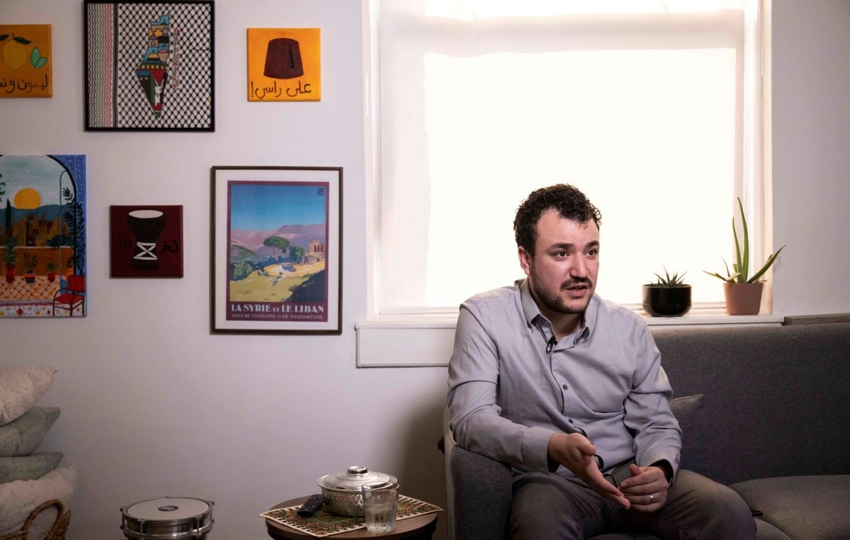 Philopalaistine activist Mahmoud Halil is seeking $ 20m compensation by the Trump government for his reservation