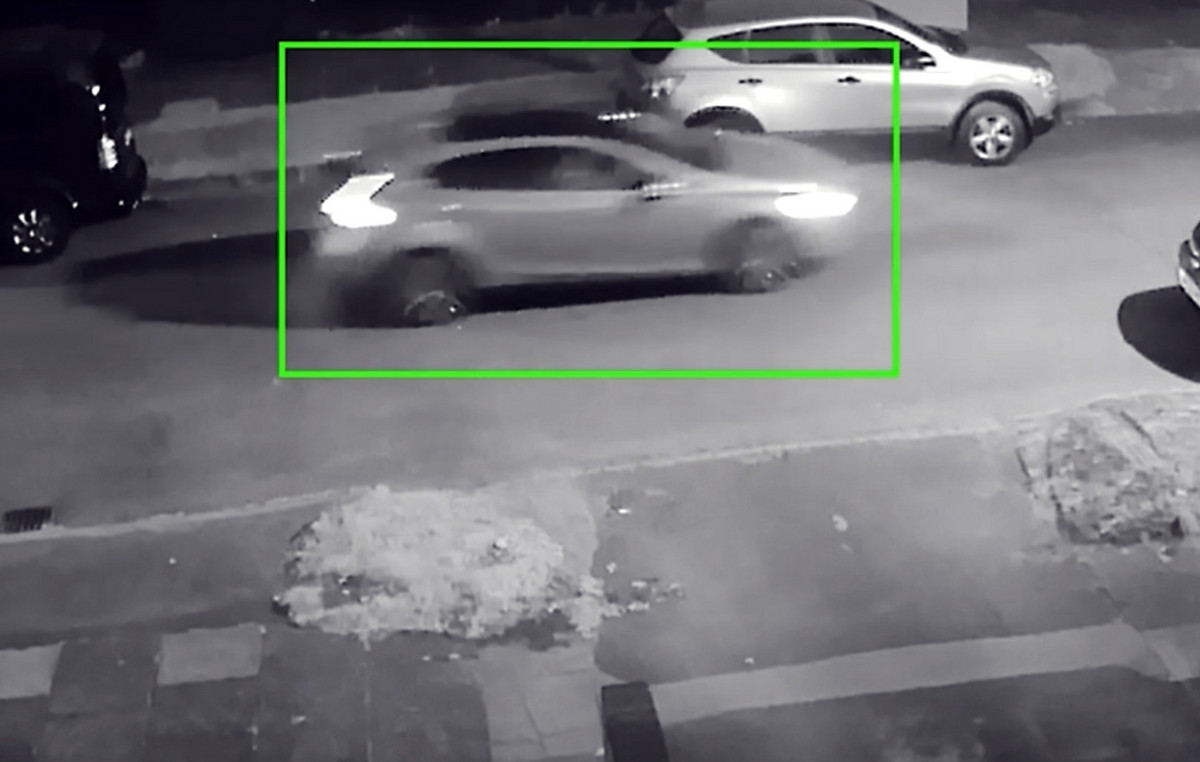 A “performer” woman argued in court that she was too thick to be the “perpetrator” recorded in a security camera video