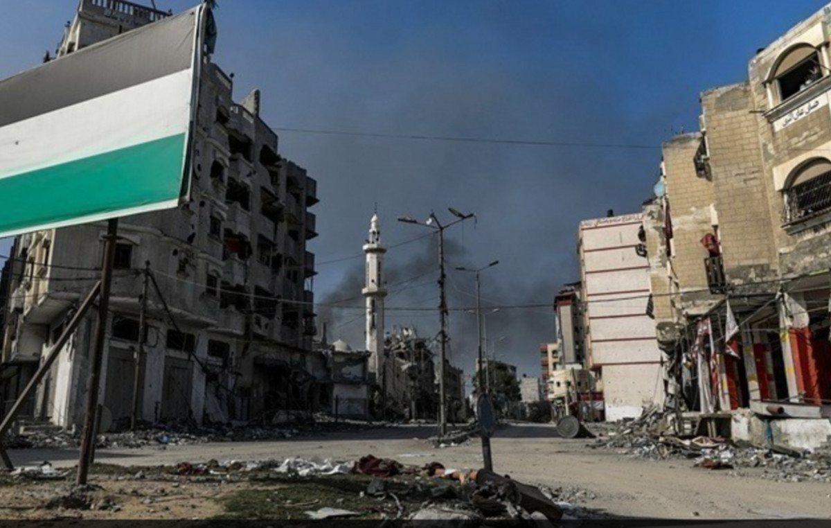 Humanitarian trucks began moving toward Gaza from Egypt