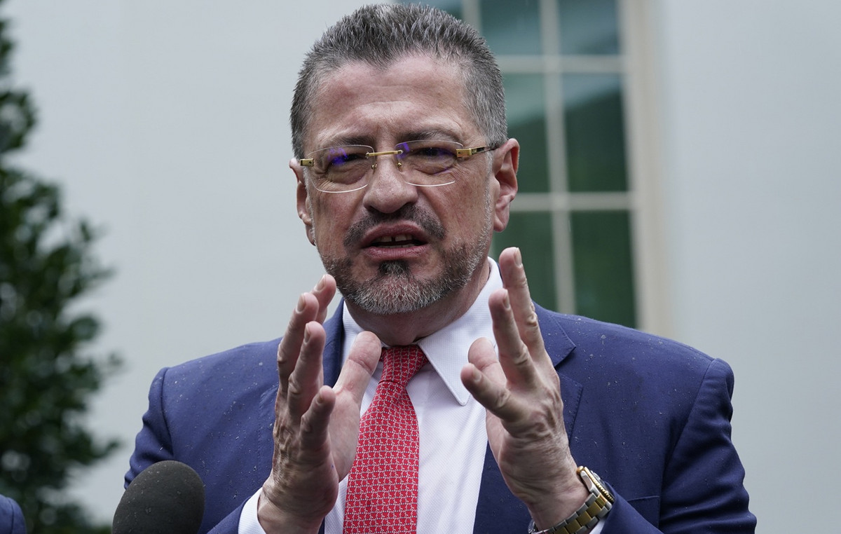 Judicial authorities are calling for immunity to lift President Chavez in Costa Rica