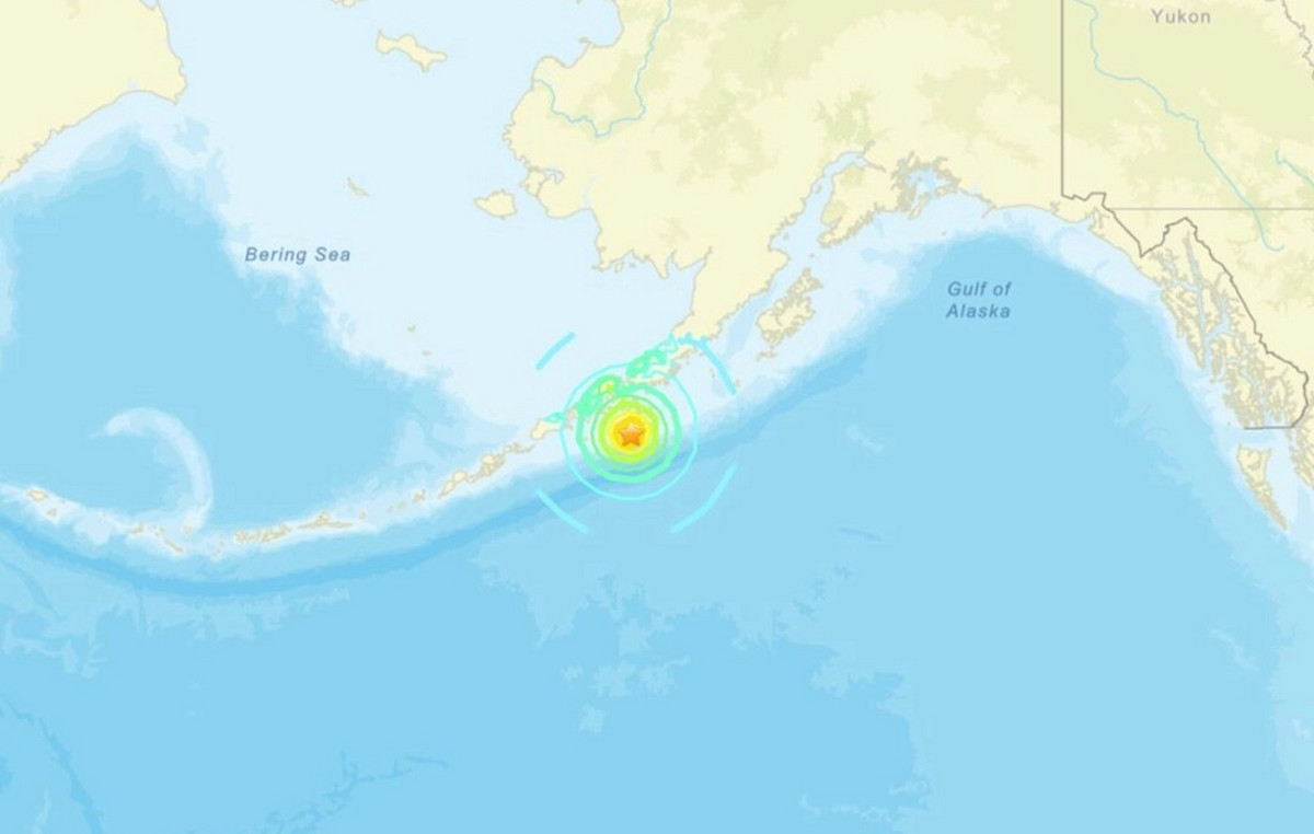 There were no losses or serious damage after a strong earthquake 7.2 in Alaska