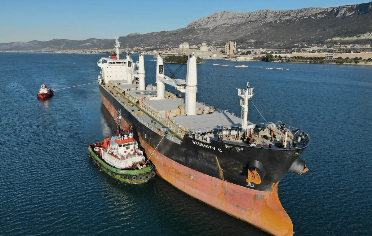 In the four dead on the Greek -owned ship Eternity C after the attack on the Red Sea