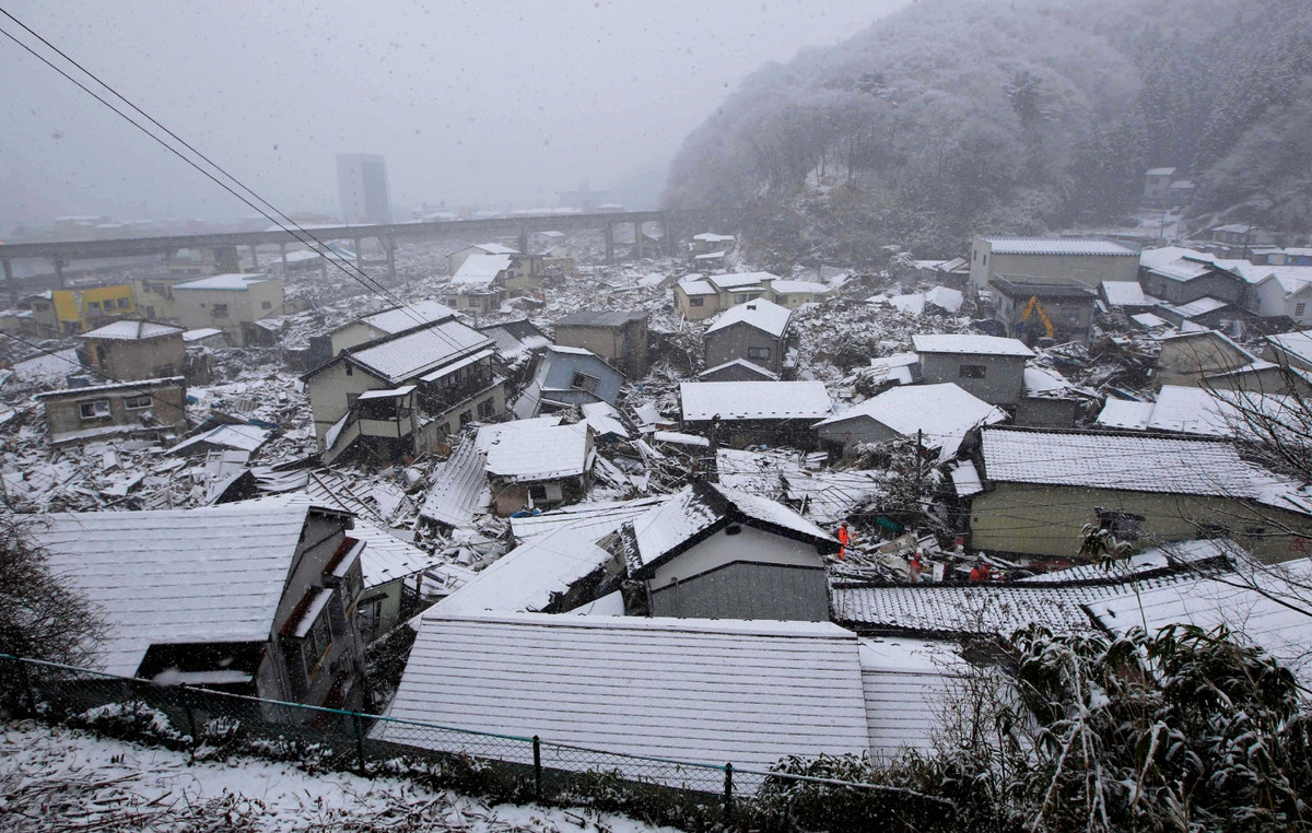 Scenarios for “Mega earthquake” in Japan – nightmarish estimates for 300,000 dead, tourists postpone travel