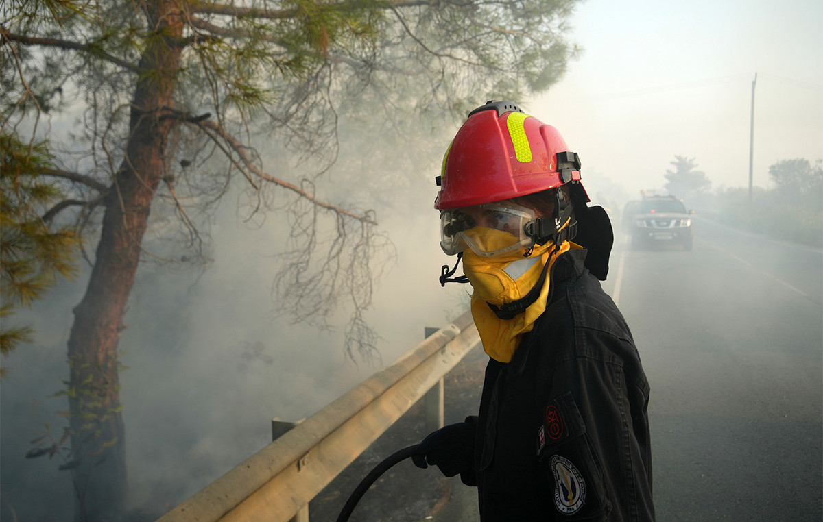 In recession the fire in Limassol – Forestry from Greece arrived