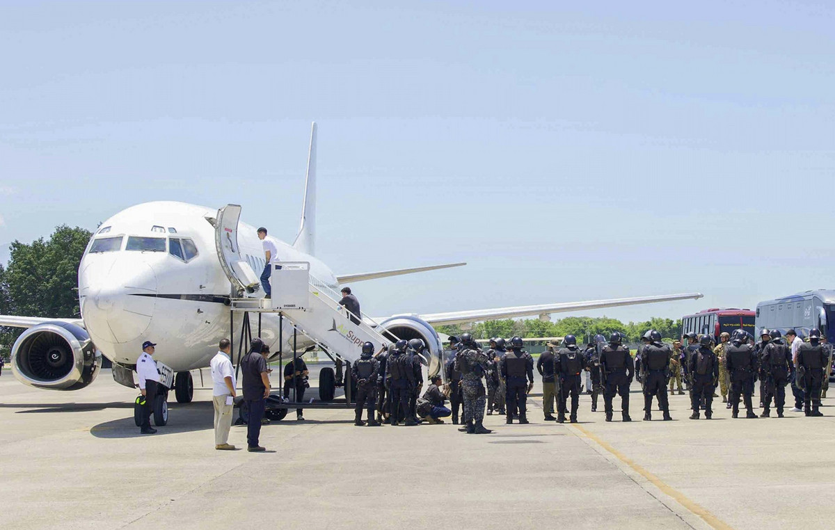 Massive repatriation and exchanges of immigrants and political prisoners between US – El Salvador – Venezuela