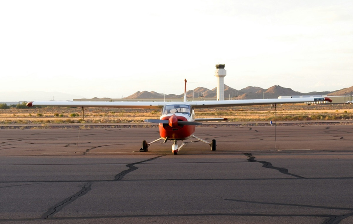 Tragic accident in flight school: Two planes clashed in the air – dead apprentice pilot
