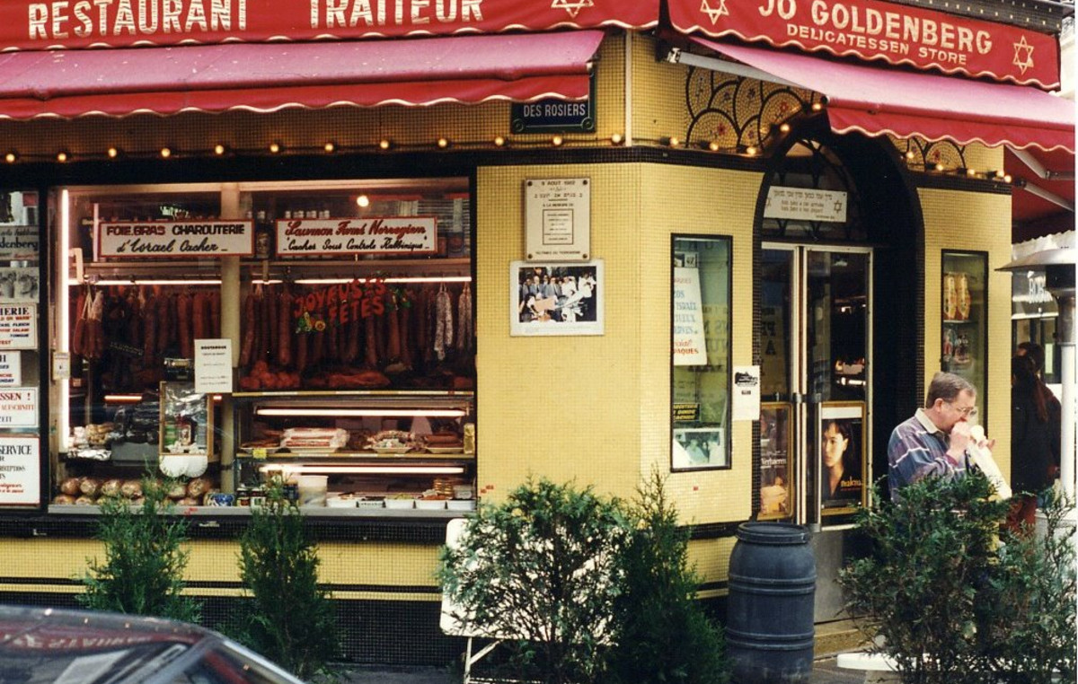After 43 years, six men are being tried for the terrorist attack on the Parisian Jewish restaurant Jo Goldenmberg