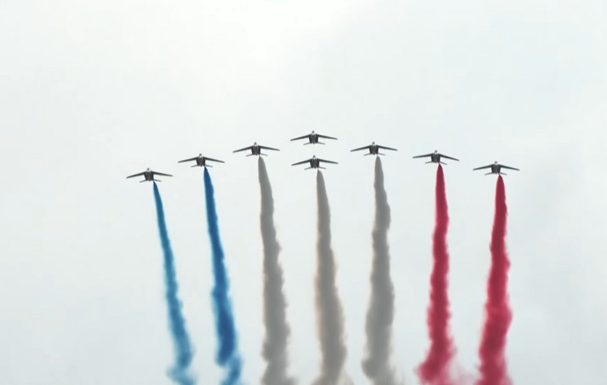 Impressive shots from the Military Parade in Paris for Bastille Day – with aircraft, fireworks, drones