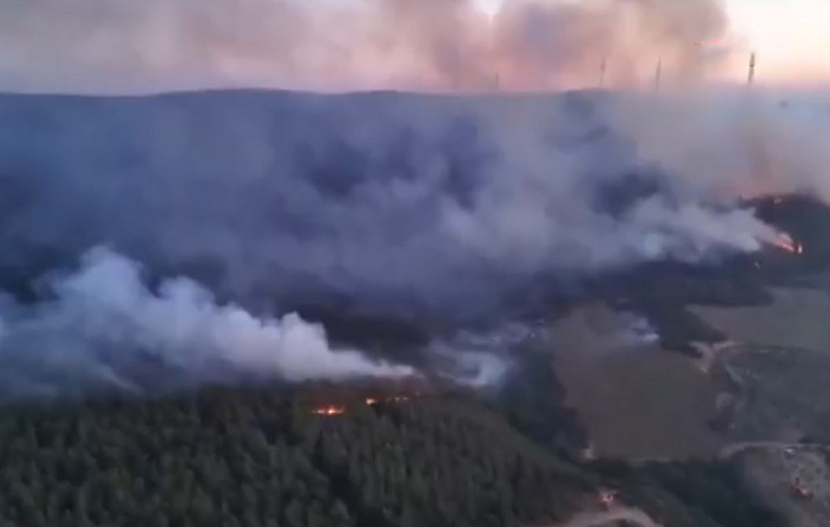 Great fires rage in northwestern Turkey – villages were evacuated, smoke reached Attica