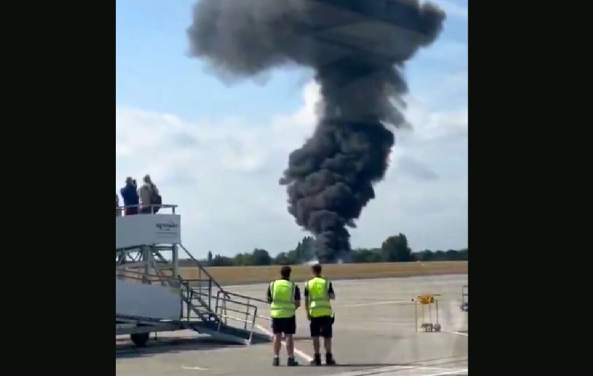 Crashed airplane in Britain – four dead