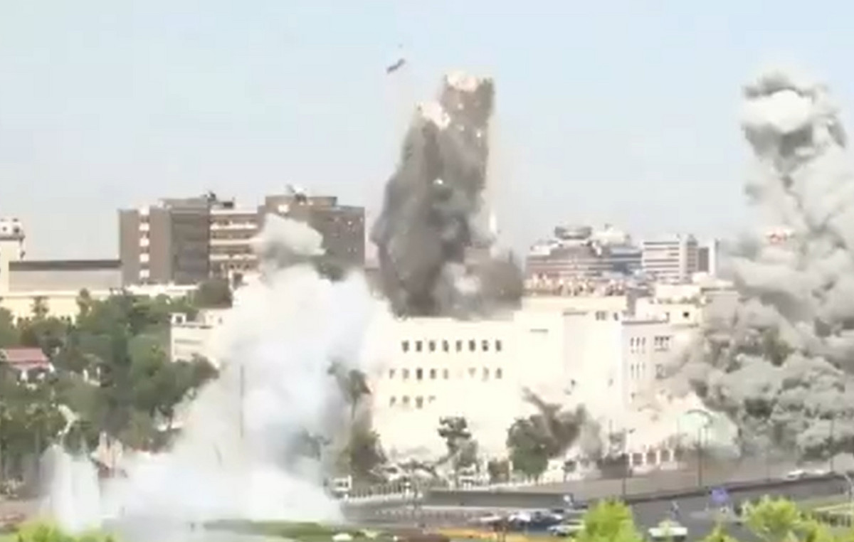 Israeli bump barrier in Syria – EU and USA concern, Trump asks to stop the blows