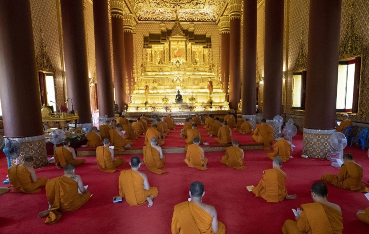 Scandal in Thailand: Woman was blackmailing monks with videos of their sexual intercourse – he got almost $ 12 million